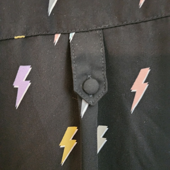 Torrid Harper style blouse lightning bolt Size 00/ Large - Picture 2 of 7
